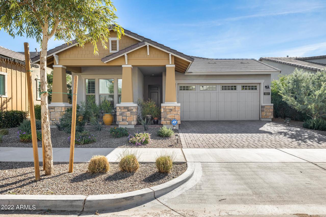 2053 W Trotter Tr., Phoenix, AZ 85085