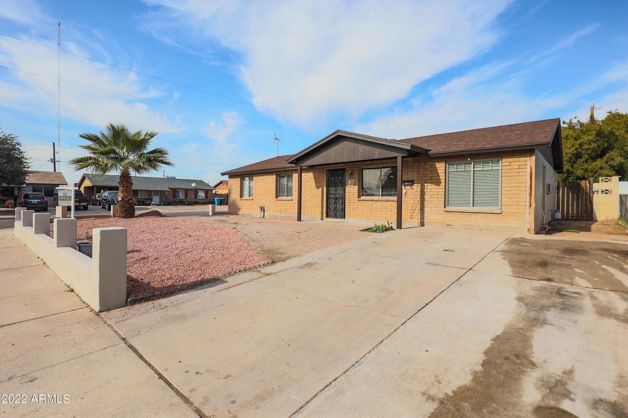 7278 W College Dr., Phoenix, AZ 85033