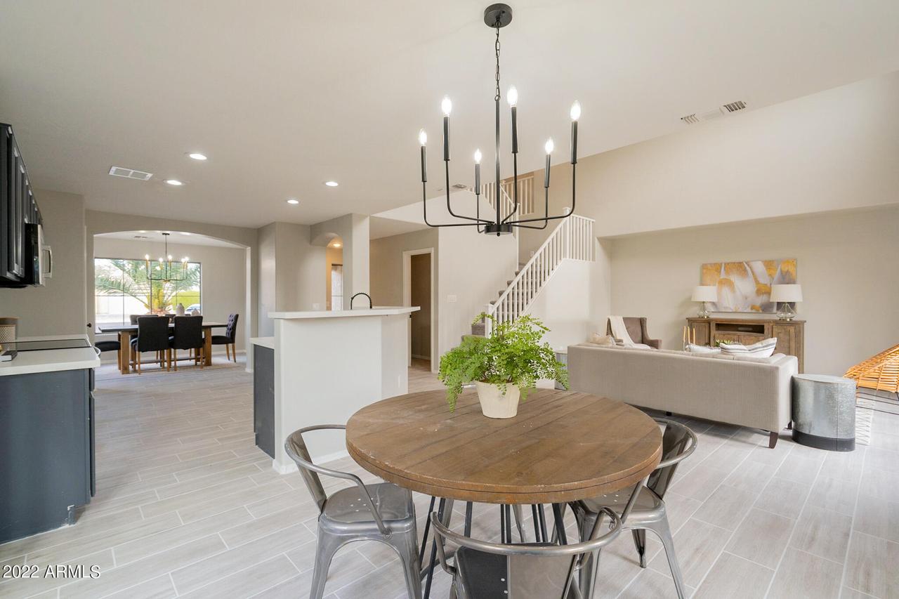 2429 W Darrel Rd., Phoenix, AZ 85041