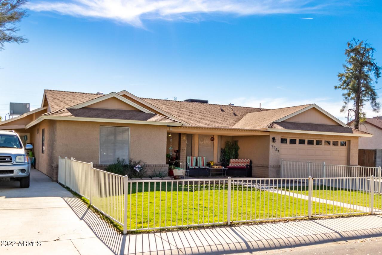 9027 W Echo Ln., Peoria, AZ 85345