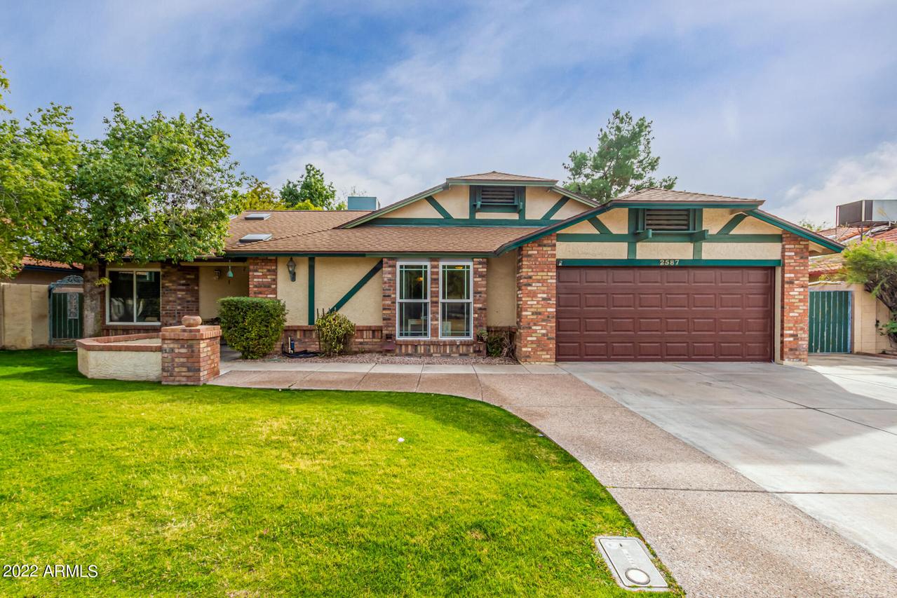 2587 W Temple St., Chandler, AZ 85224