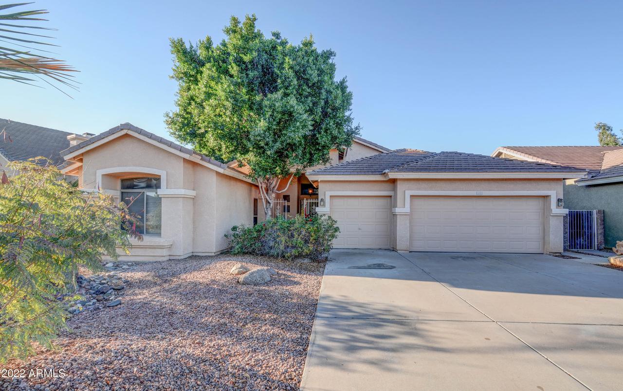 1020 S Western Skies Dr., Gilbert, AZ 85296