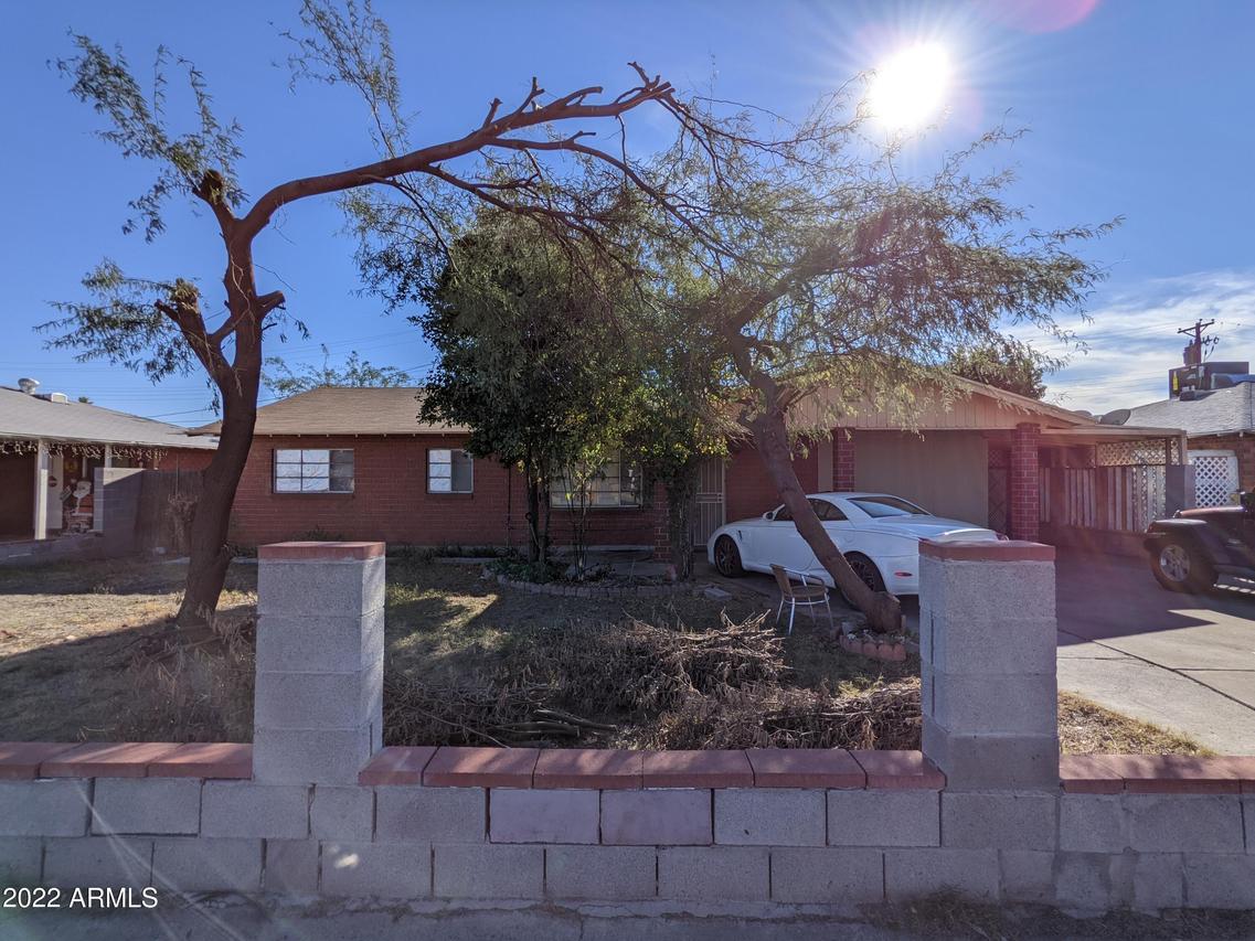 4225 W Cavalier Dr., Phoenix, AZ 85019