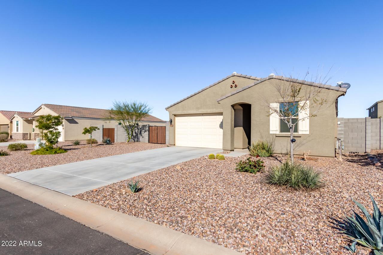 7242 E Teal Way, San Tan Valley, AZ 85143