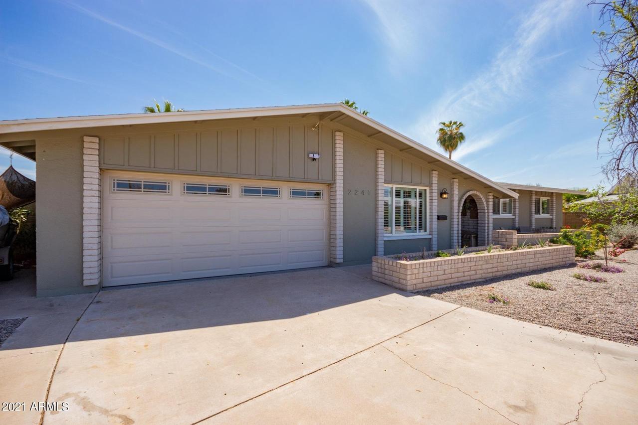 2241 W Concho Cir., Mesa, AZ 85212