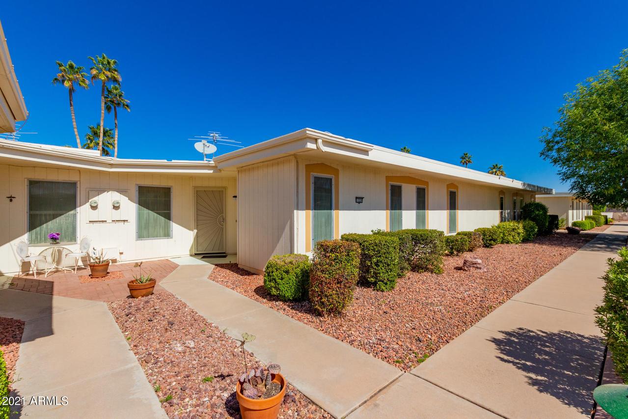 17220 N 107th Ave., Sun City, AZ 85373