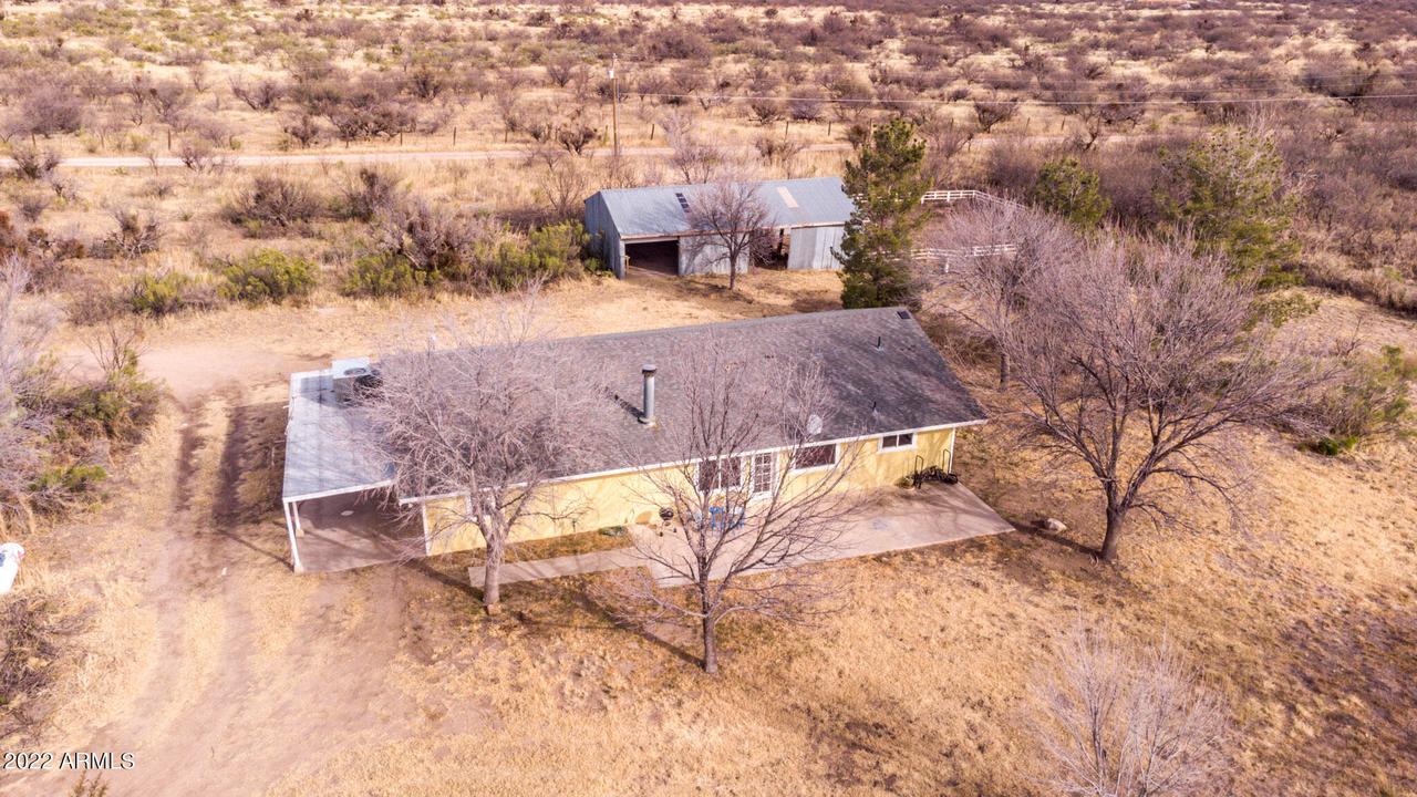 7685 S Circle S Dr., Hereford, AZ 85615