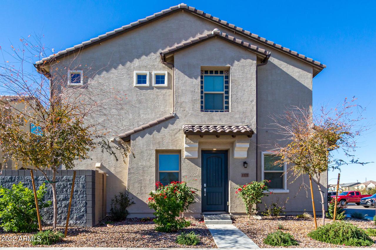 1177 E Chapman Dr., Chandler, AZ 85286