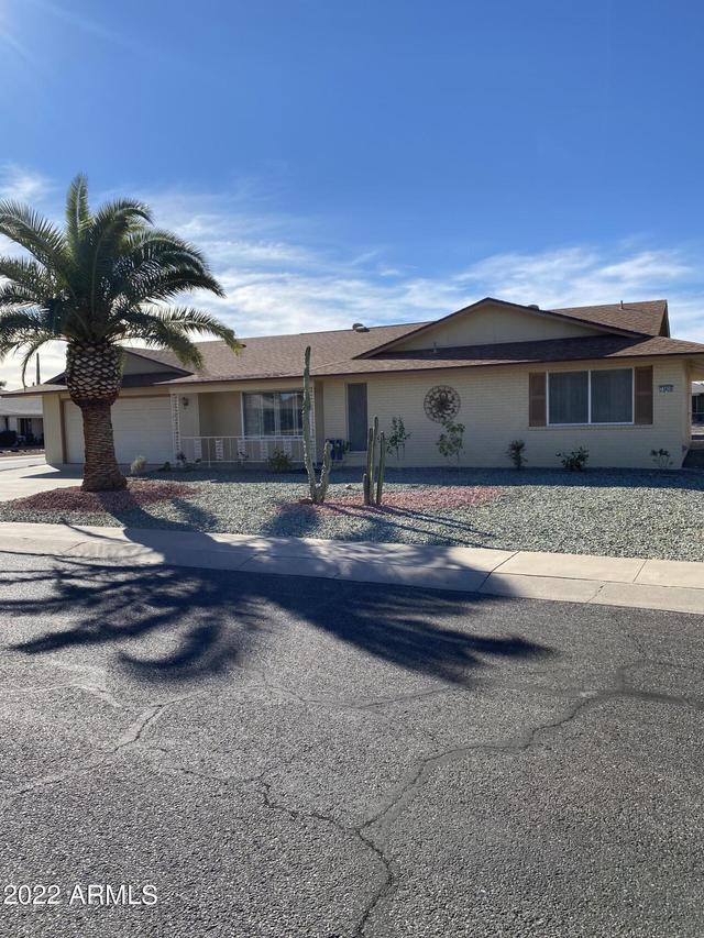 19826 N 100th Ave., Sun City, AZ 85373