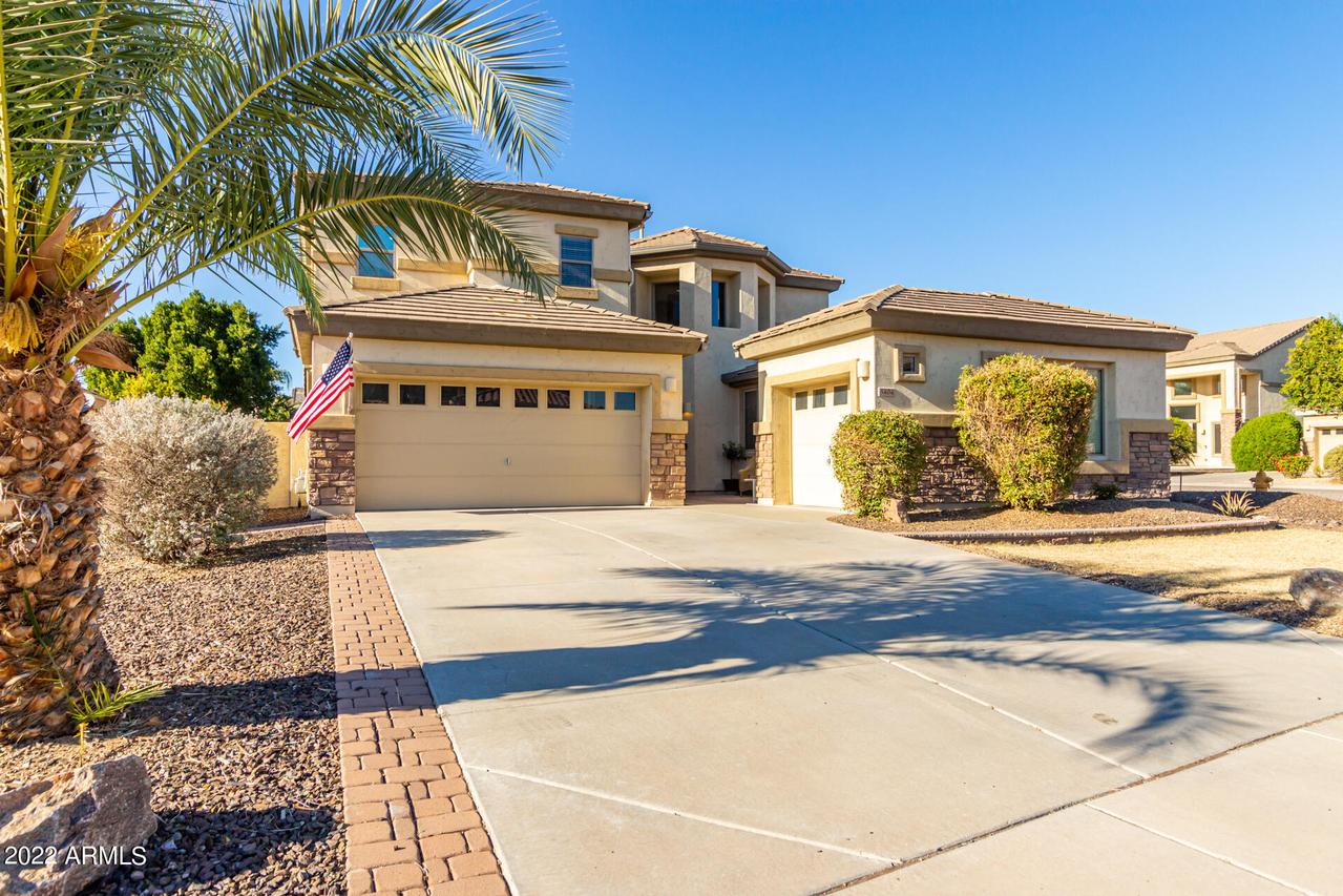 5404 W Red Bird Rd., Phoenix, AZ 85083