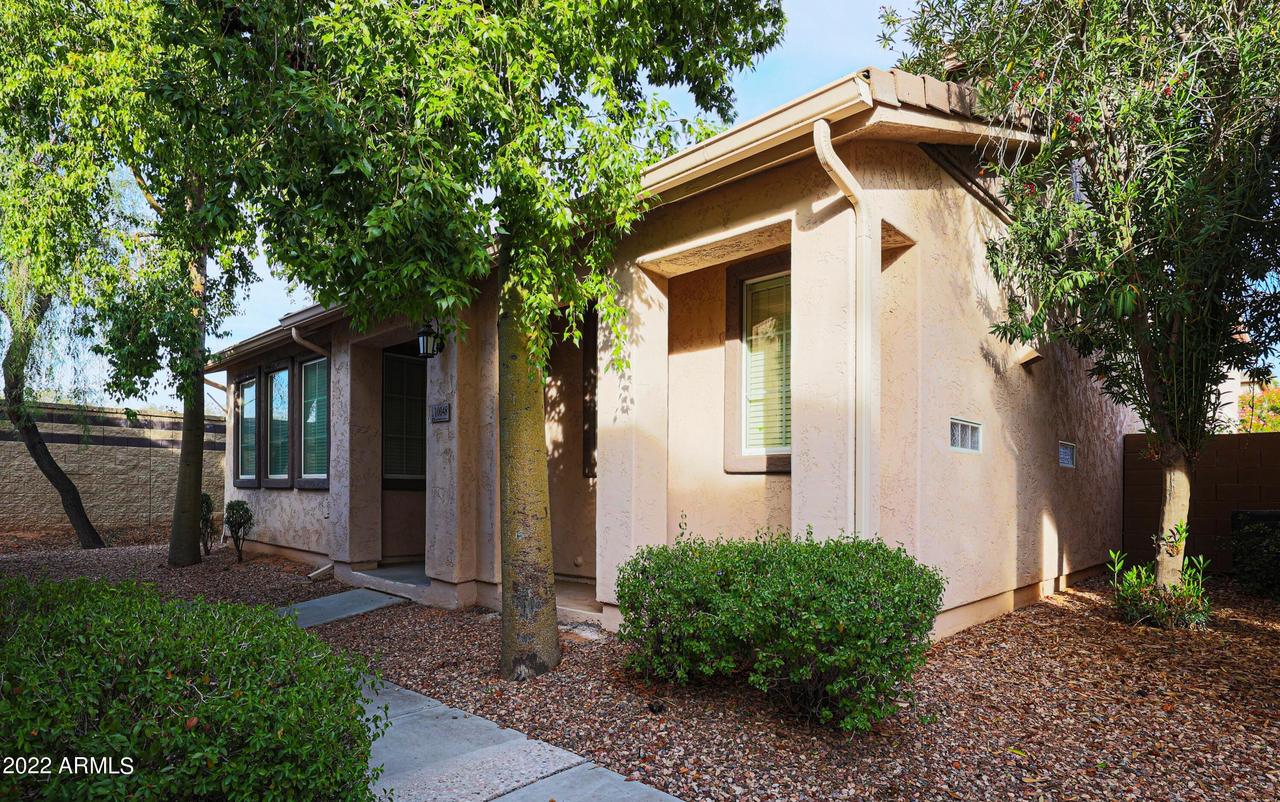 10048 E Isleta Ave., Mesa, AZ 85209