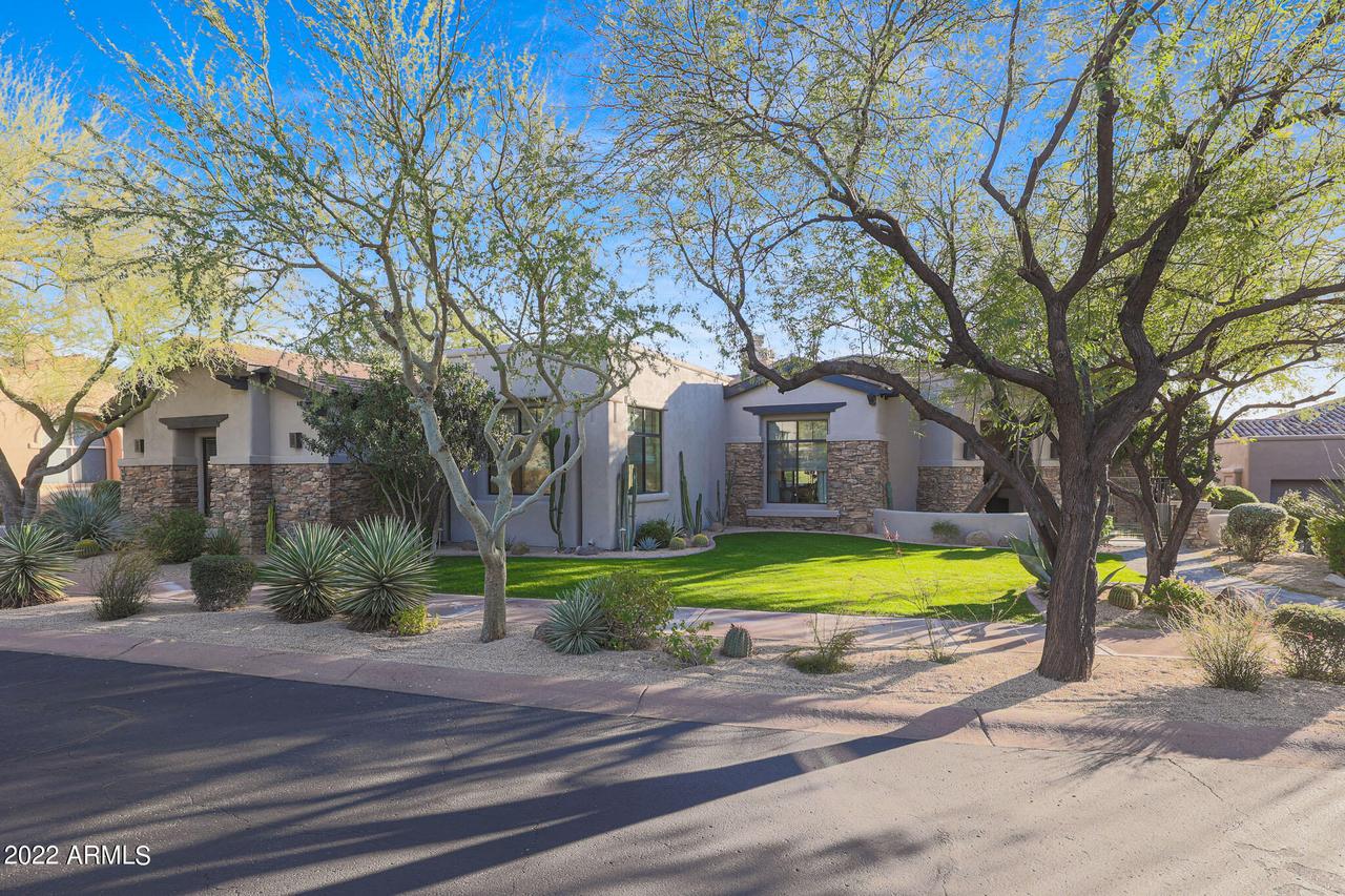 9290 E Thompson Peak Pkwy. #111, Scottsdale, AZ 85255