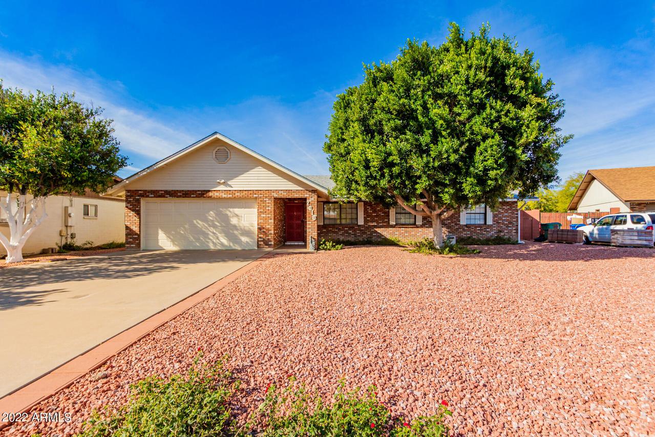 2010 E Fountain St., Mesa, AZ 85213