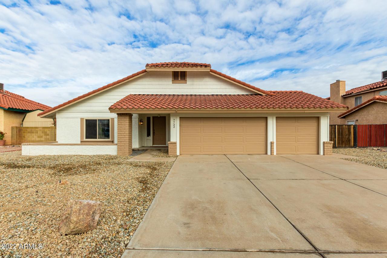 7732 W Canterbury Dr., Peoria, AZ 85345