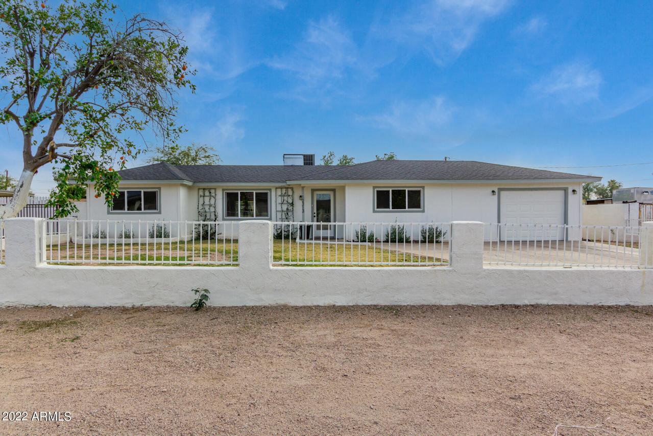 10313 E Wood Ave., Mesa, AZ 85208