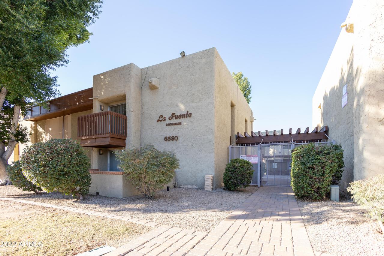 1701 W Tuckey Ln. #225, Phoenix, AZ 85015