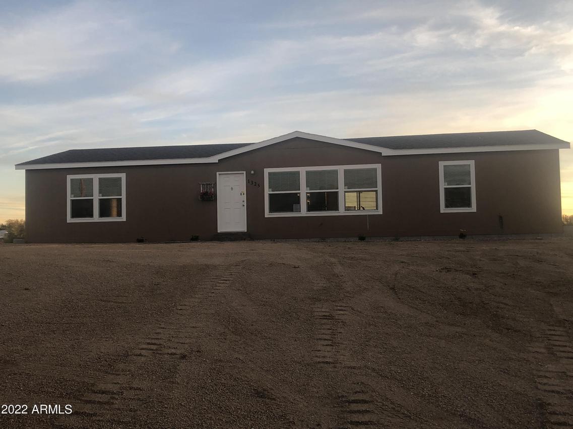 1325 E Roosevelt St St., Apache Junction, AZ 85119