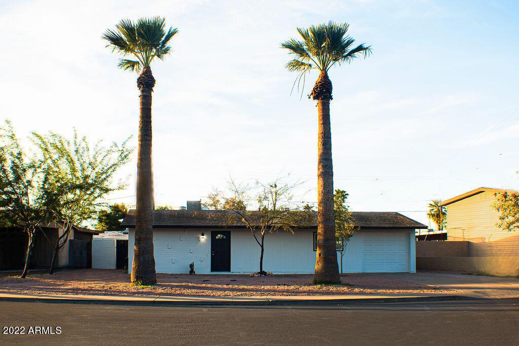 2802 N 48th Ln., Phoenix, AZ 85035