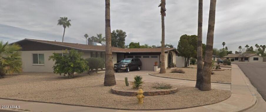 3824 E Sunnyside Dr., Phoenix, AZ 85028