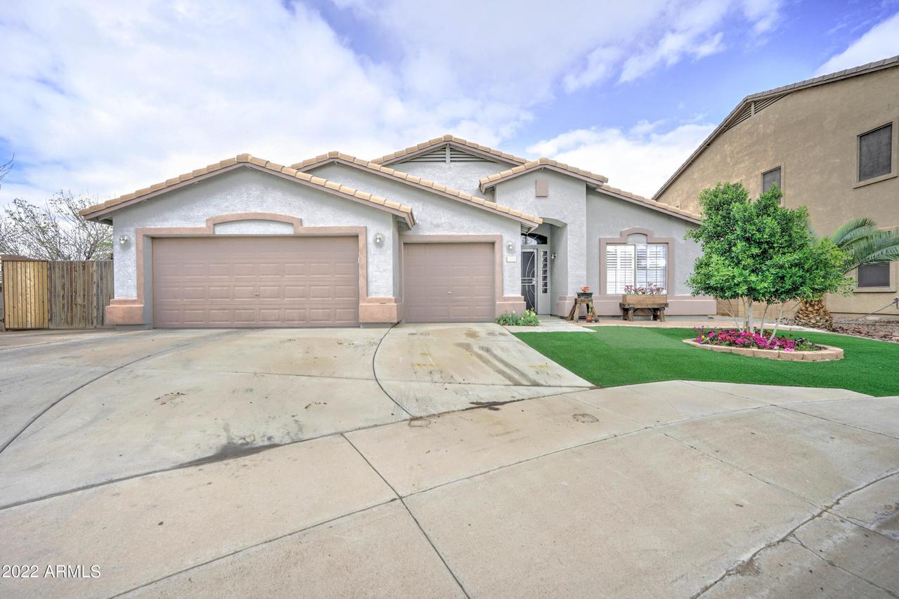 7724 W Encinas Ln., Phoenix, AZ 85043