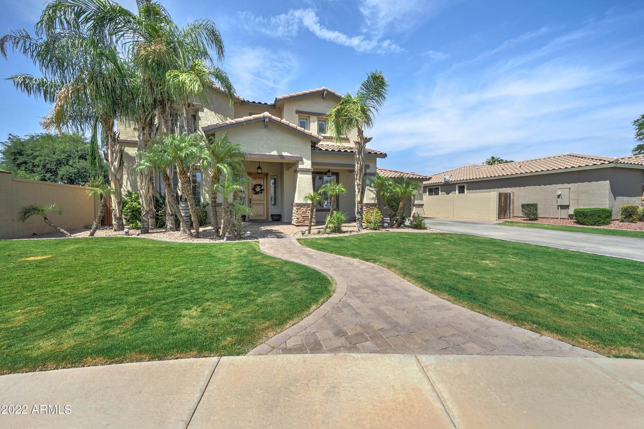 2694 E Grand Canyon Dr., Chandler, AZ 85249