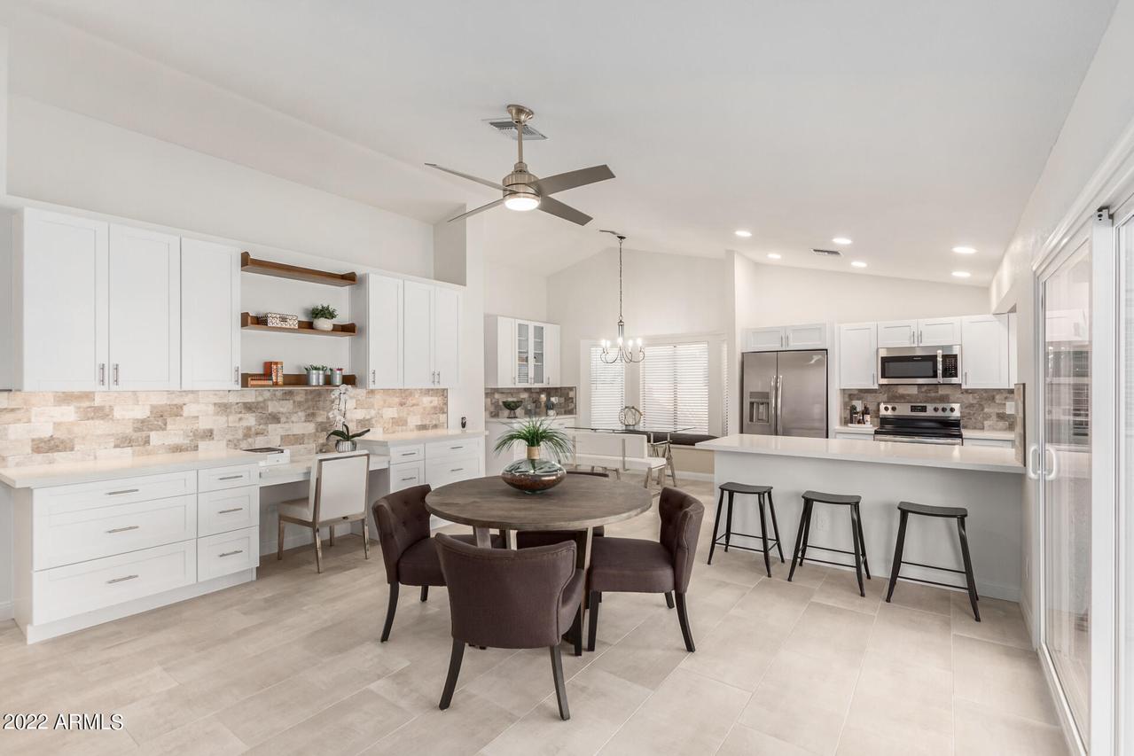 10878 E Kalil Dr., Scottsdale, AZ 85259