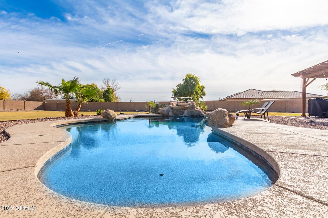 2613 S 199th Ave., Buckeye, AZ 85326
