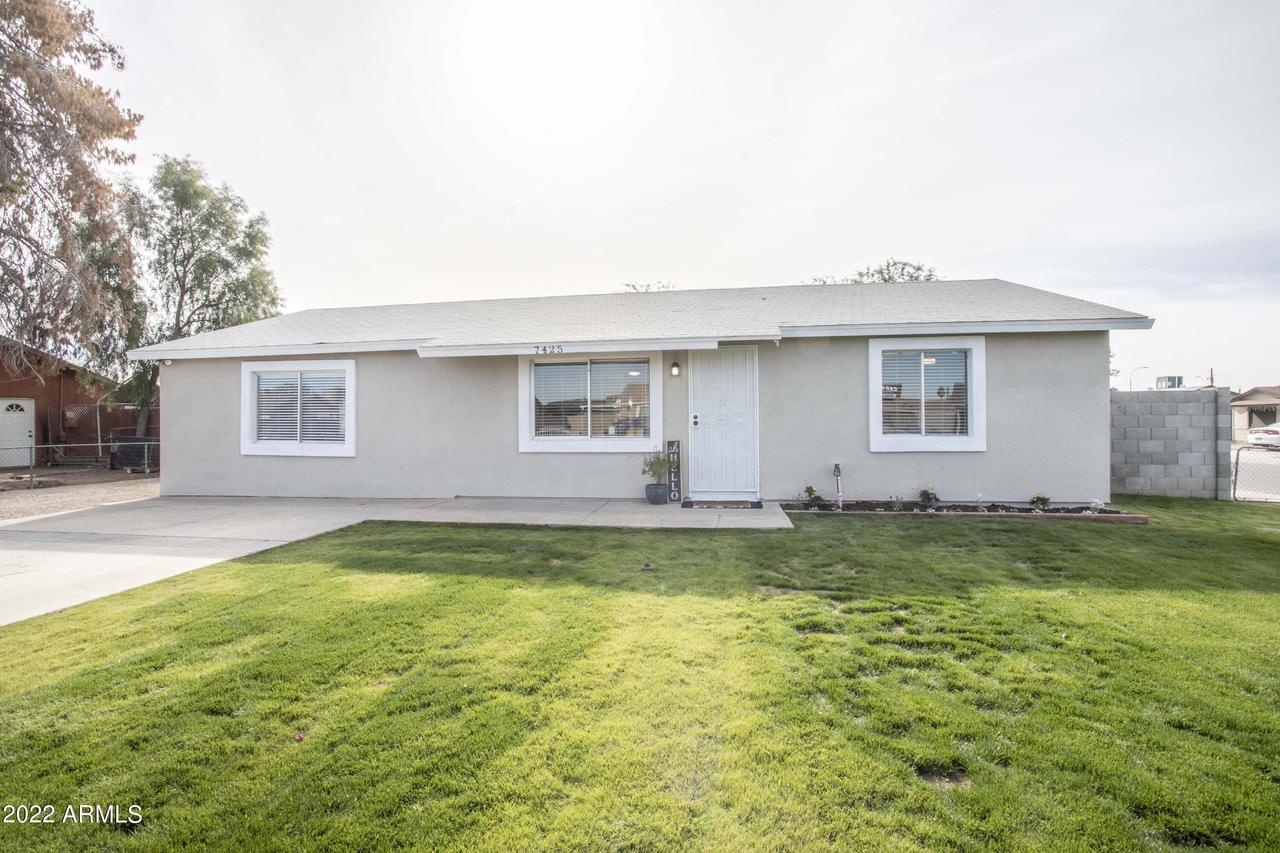7425 W Cypress St., Phoenix, AZ 85035