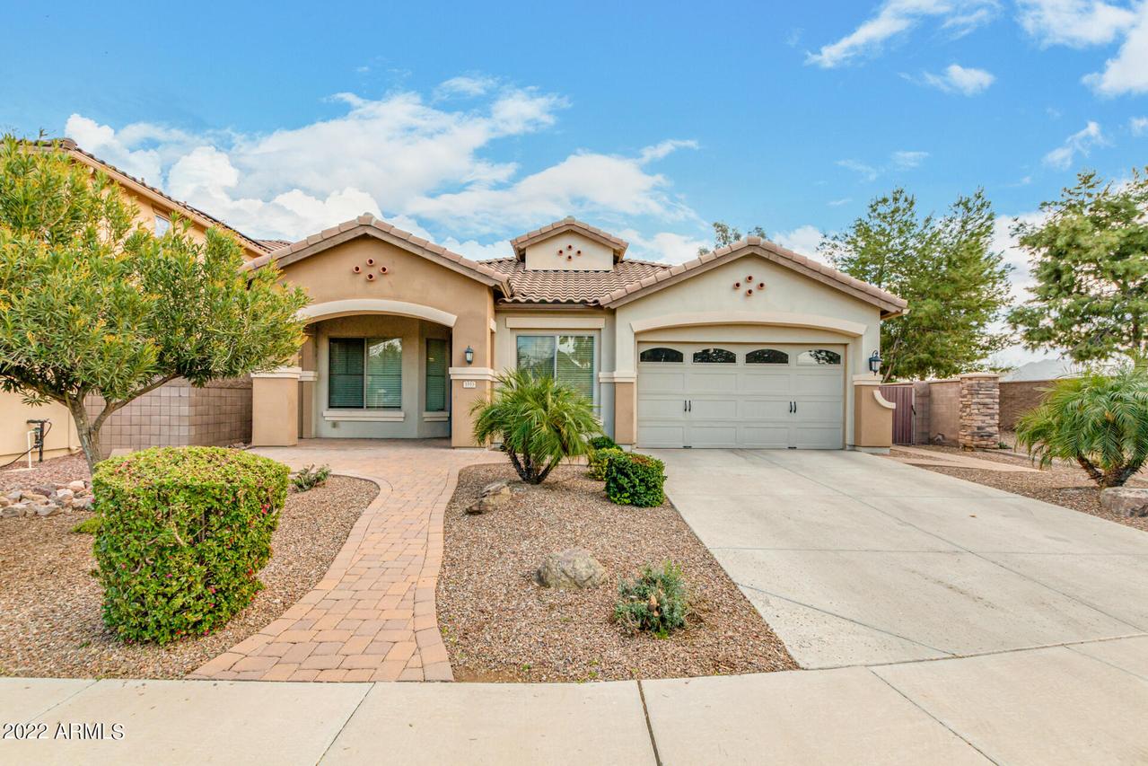 5553 S Roanoke St., Gilbert, AZ 85298