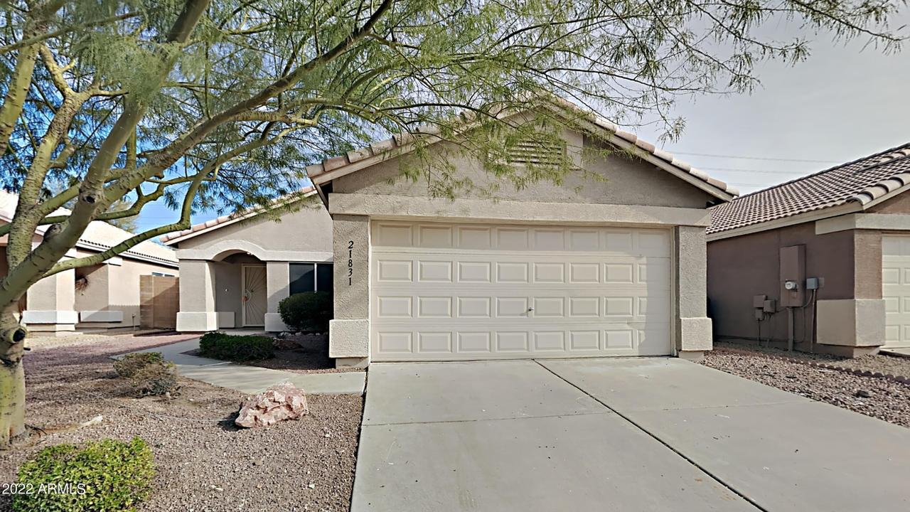 21831 N 35th Dr., Glendale, AZ 85310
