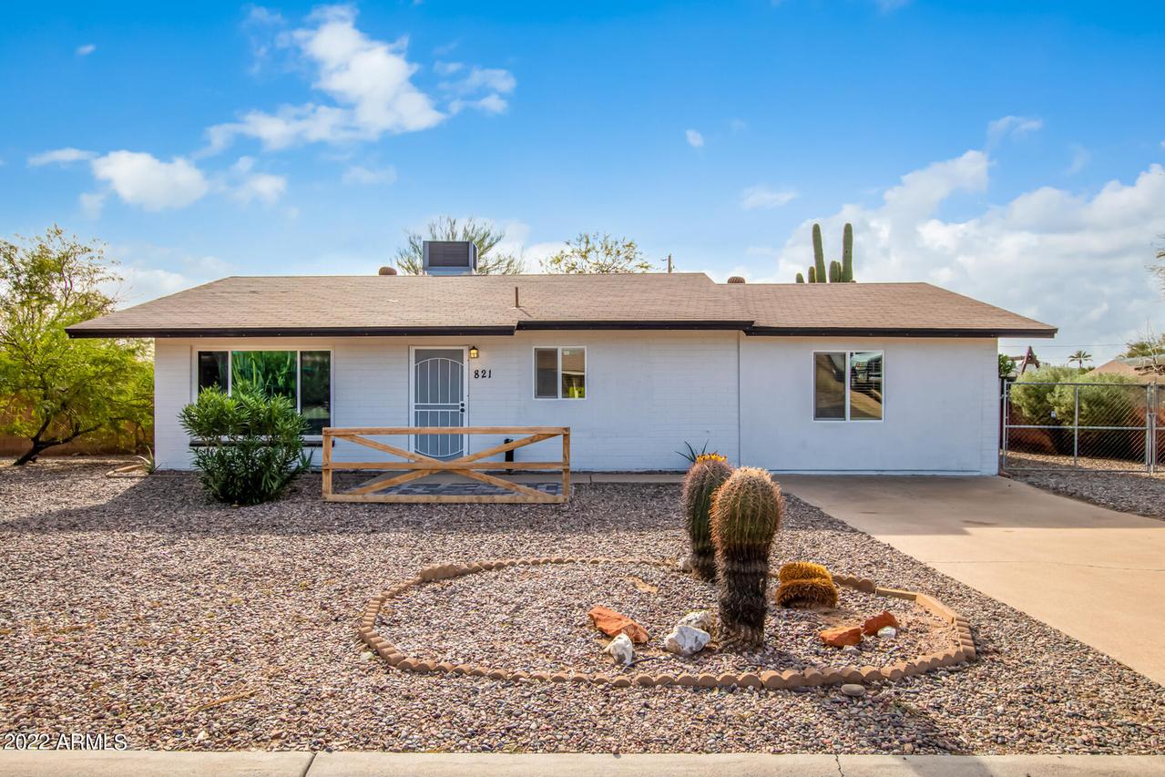 821 E Estevan Ave., Apache Junction, AZ 85119