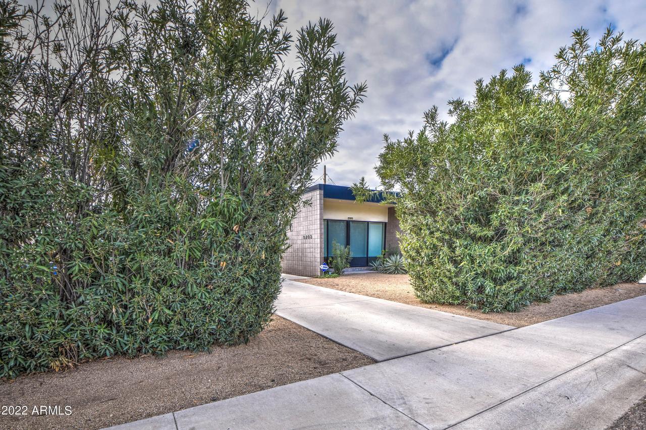 1203 E Meadowbrook Ave., Phoenix, AZ 85014
