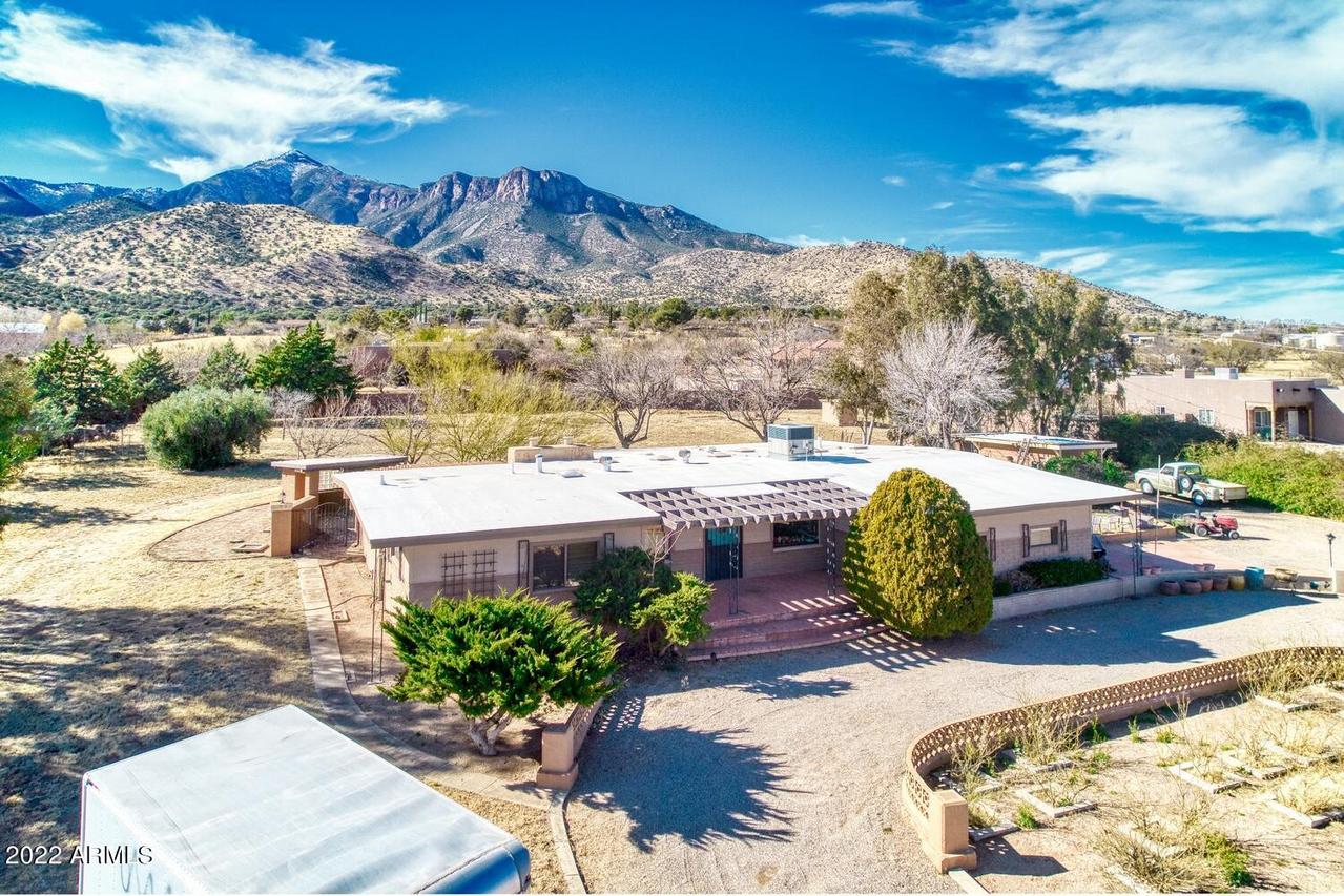 8186 S Highway 92, Hereford, AZ 85615