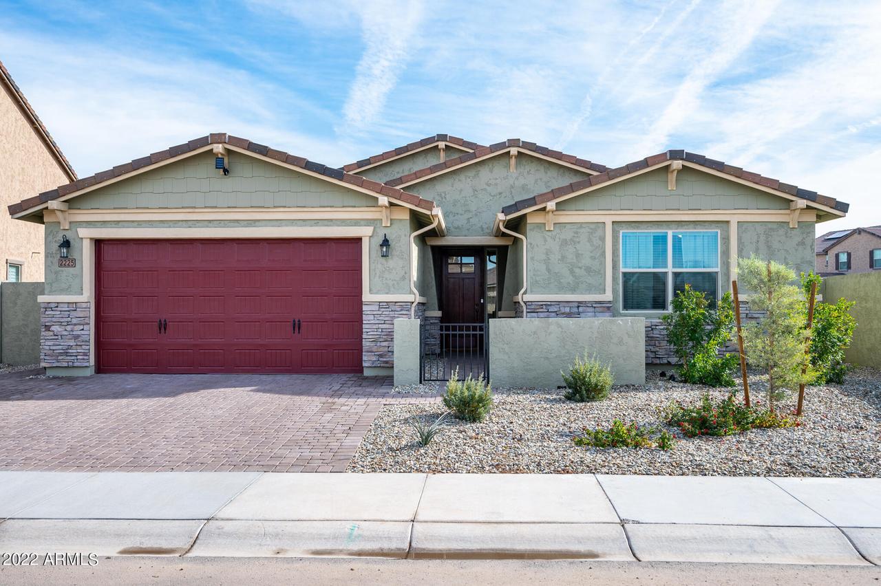 2225 N 140th Dr., Goodyear, AZ 85395