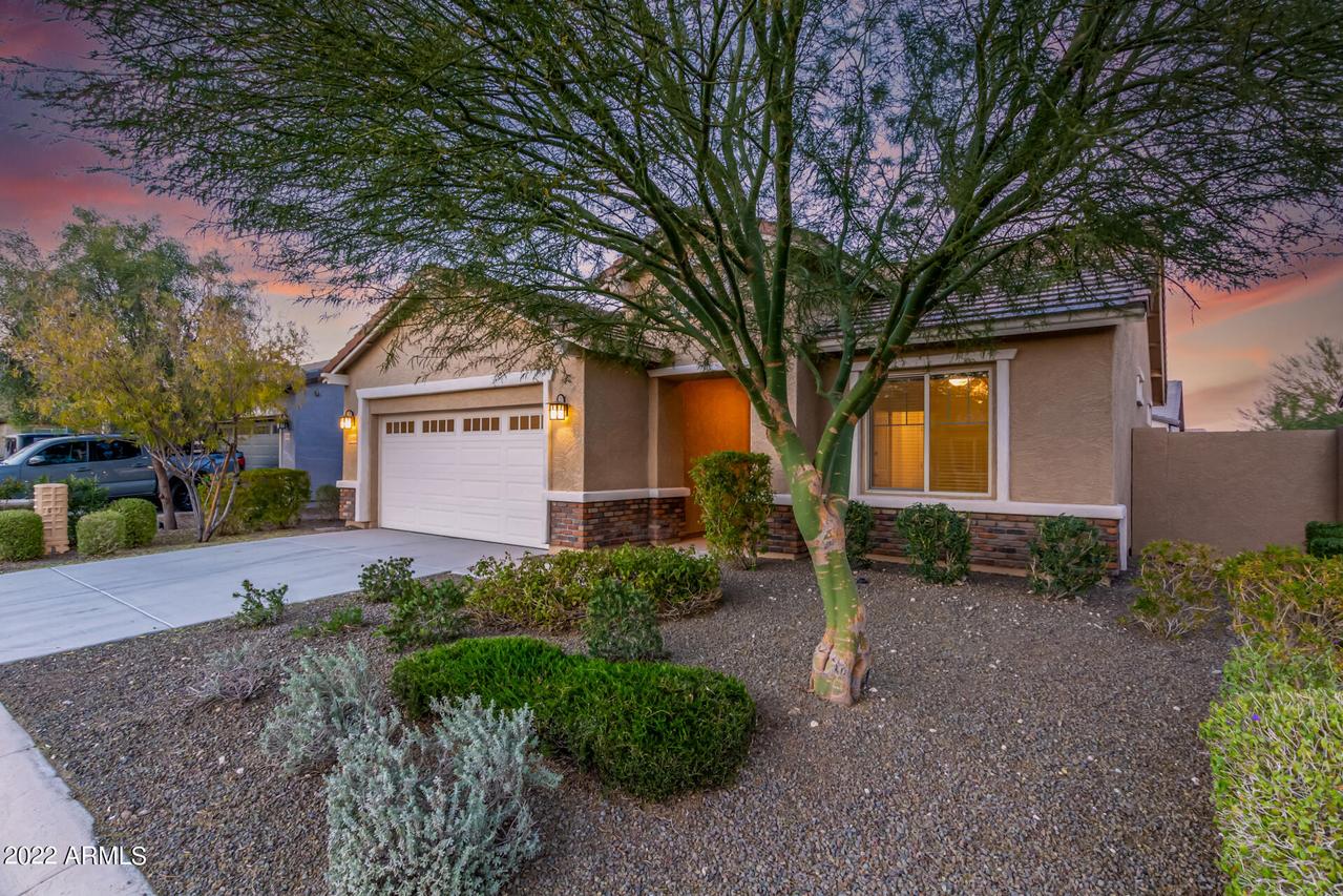 20494 W Minnezona Ave., Buckeye, AZ 85396