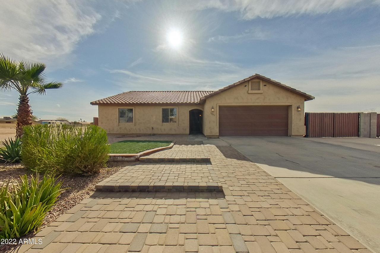 9925 W Bradshaw Dr., Arizona City, AZ 85123