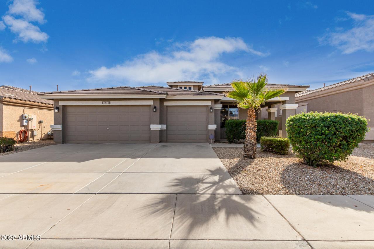 18211 W Paradise Ln., Surprise, AZ 85388
