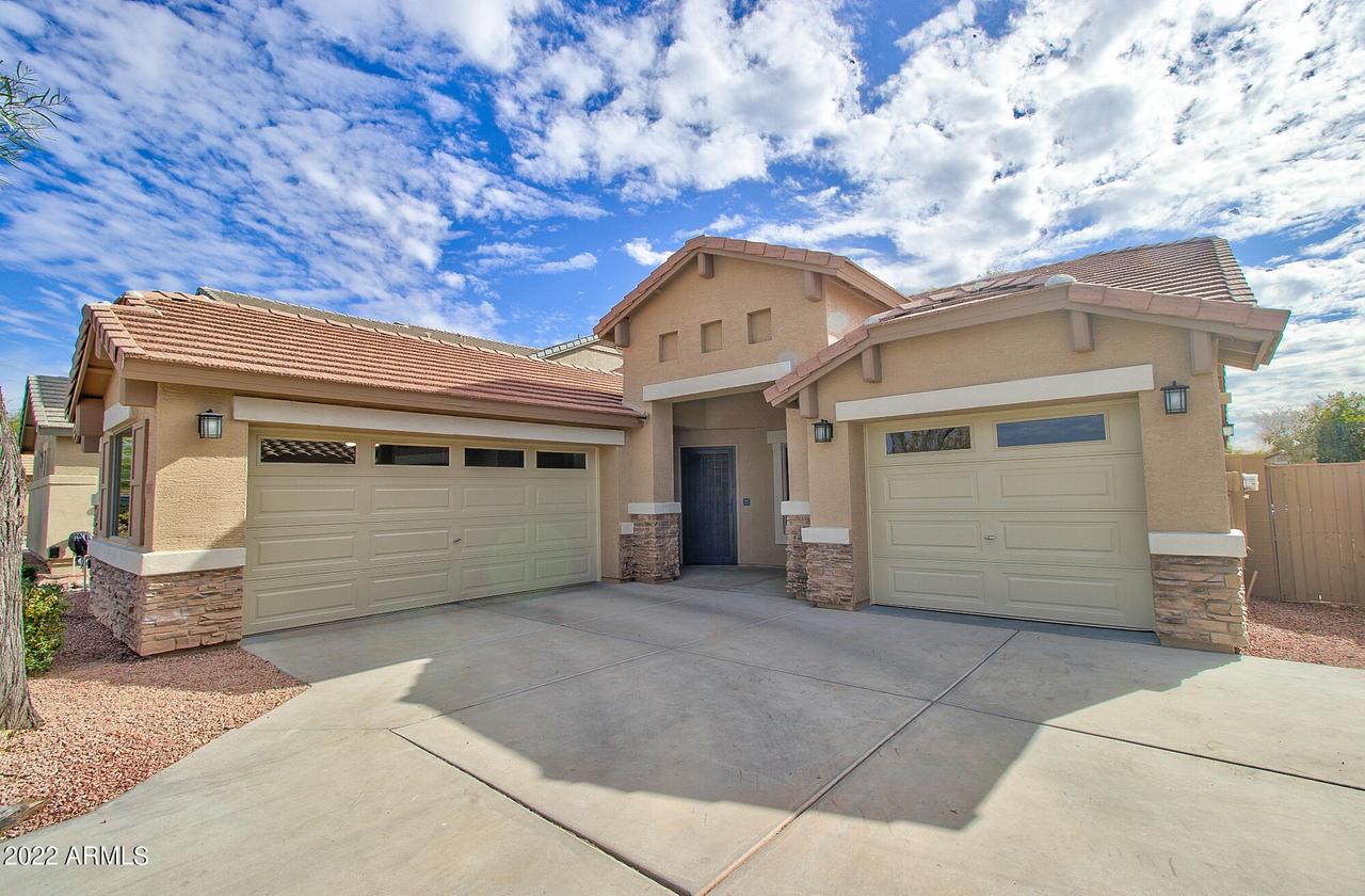 38307 N Nuevo Laredo Ln., San Tan Valley, AZ 85140