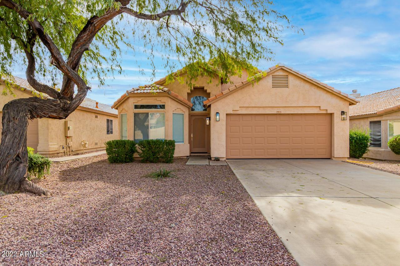 915 E Mohawk Dr., Phoenix, AZ 85024
