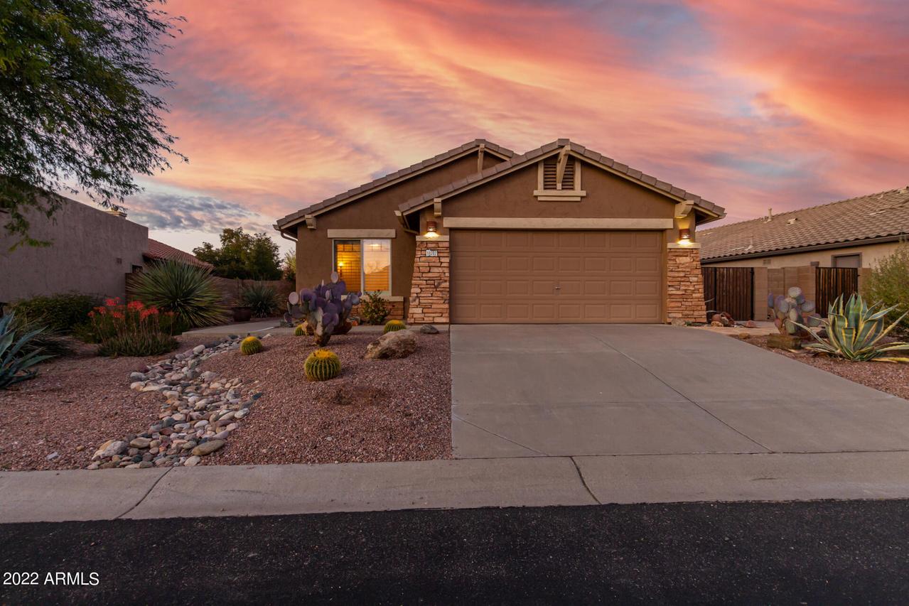 10282 E Trailhead Ct., Gold Canyon, AZ 85118
