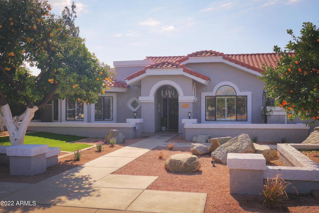 3201 E Enrose St., Mesa, AZ 85213
