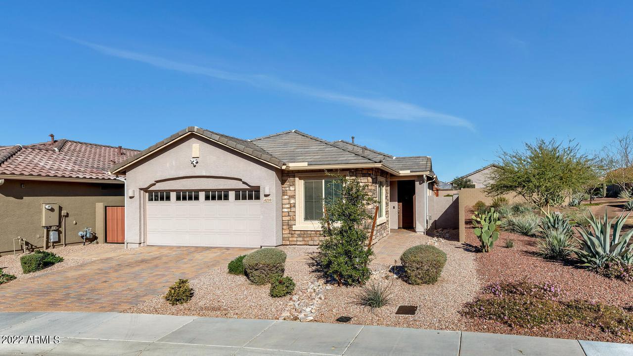 4210 W Palace Station Rd., New River, AZ 85087