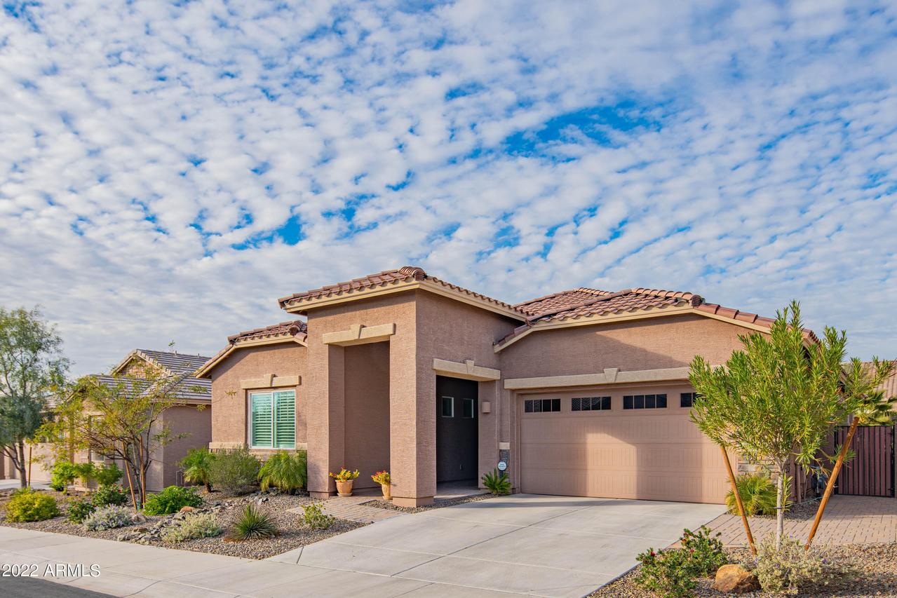 10524 W Swayback Pass, Peoria, AZ 85383