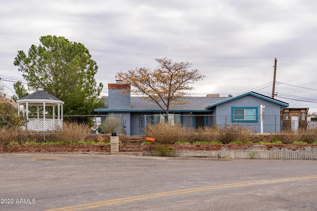 716 E Skyline Dr., Globe, AZ 85501
