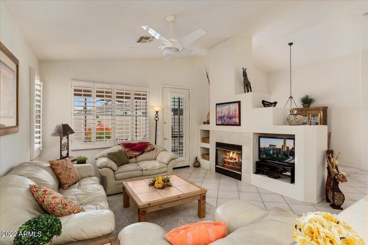 17964 W Deneen Way, Surprise, AZ 85374