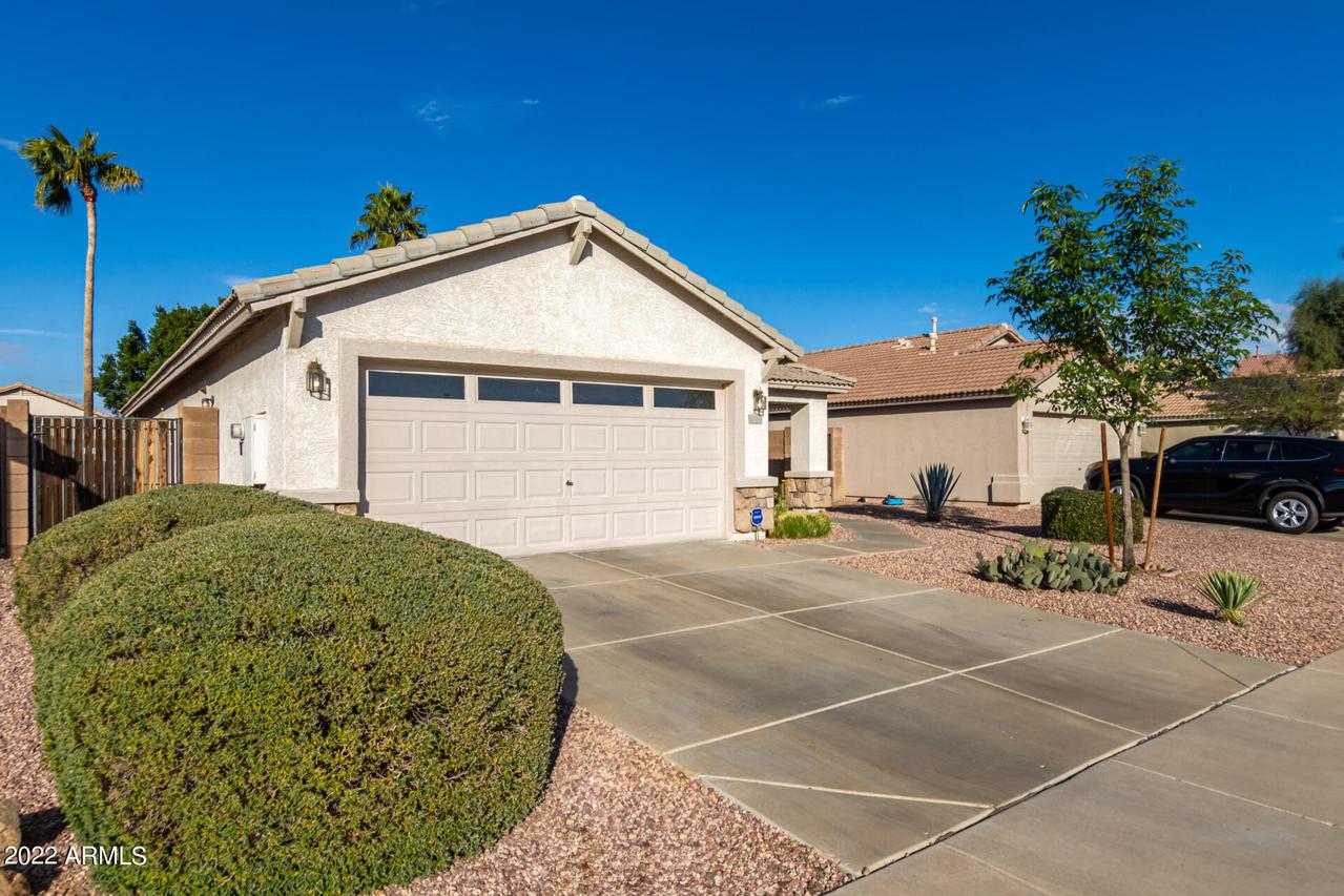 13162 W Gelding Cir., Surprise, AZ 85379
