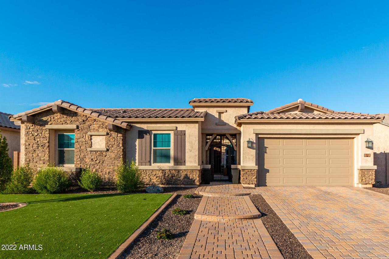 992 E Parkview Dr., Gilbert, AZ 85295