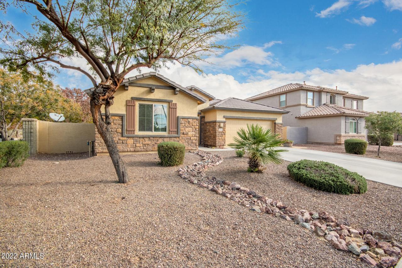 890 E Drexel Dr., Gilbert, AZ 85297