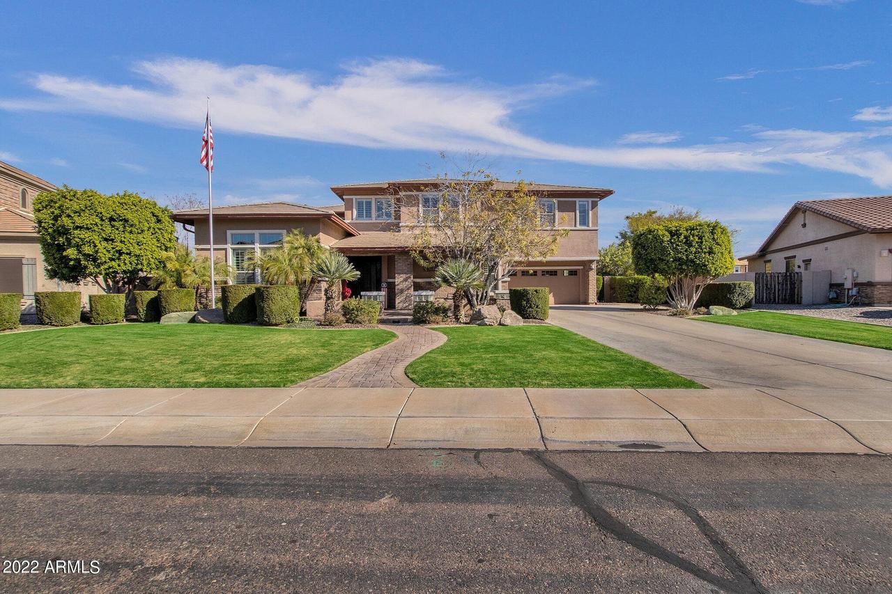 588 E Janet Way, Gilbert, AZ 85297
