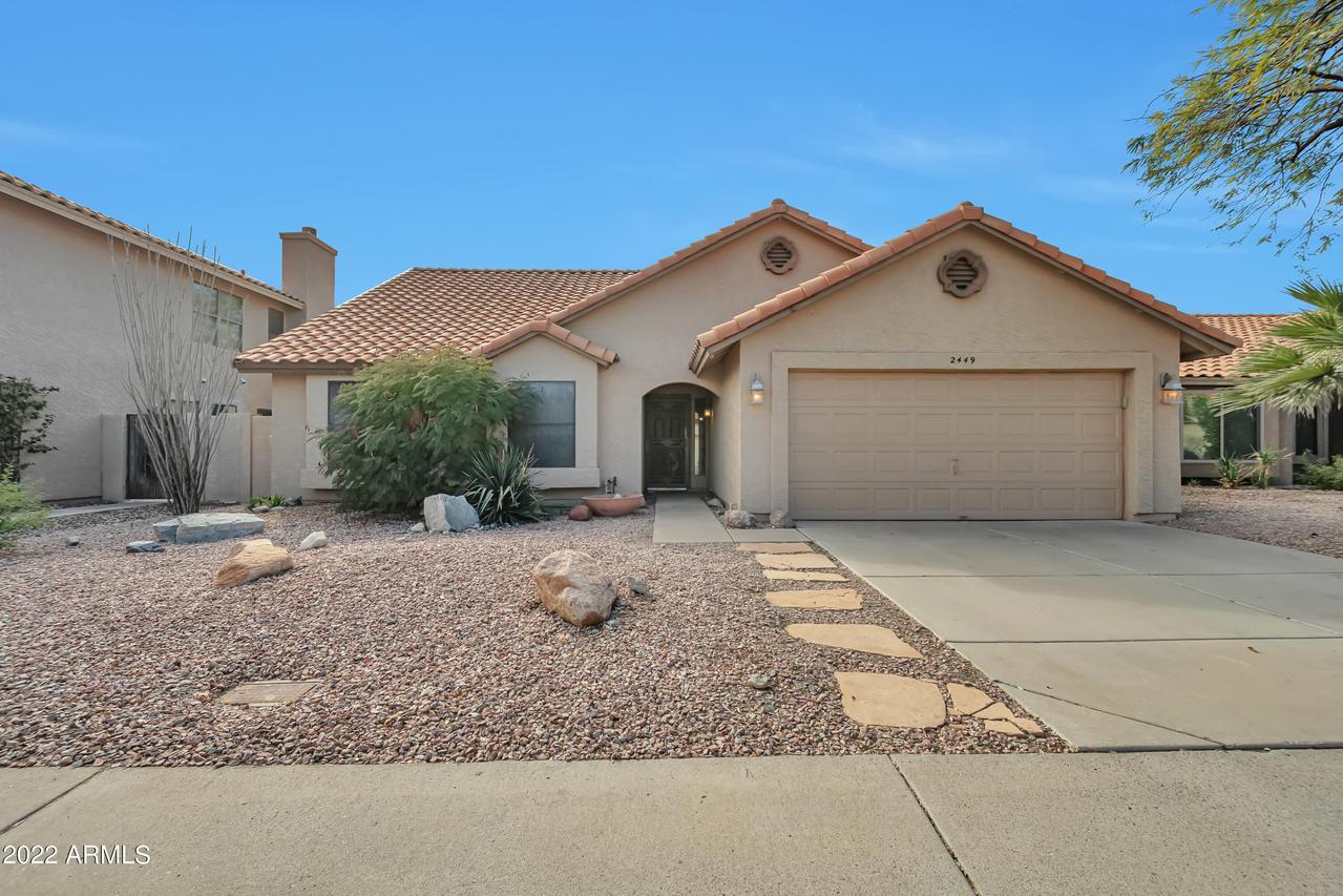 2449 E Taxidea Way, Phoenix, AZ 85048